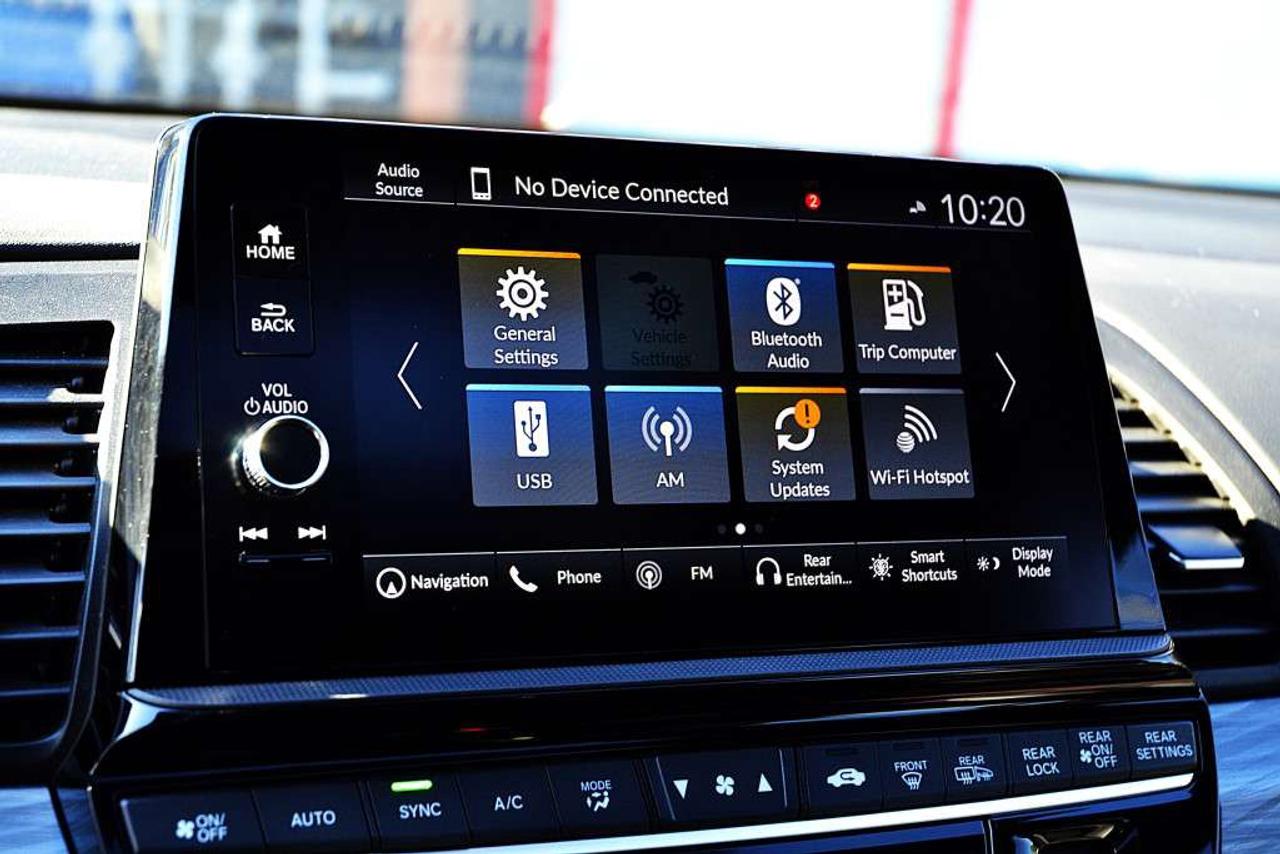 2025 Honda Odyssey Black Edition 8 PASSENGER Photo