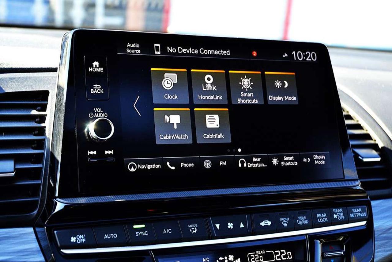 2025 Honda Odyssey Black Edition 8 PASSENGER Photo