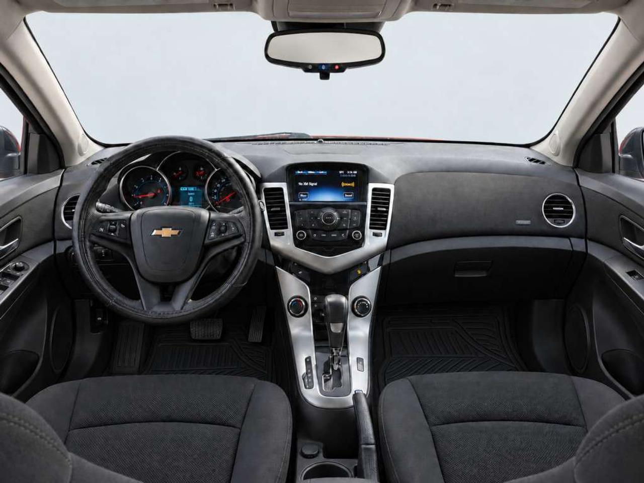 2016 Chevrolet Cruze 1LT Clean Carfax   Service Records   Back up Cam   Cruise Control   Ac & Heating Photo