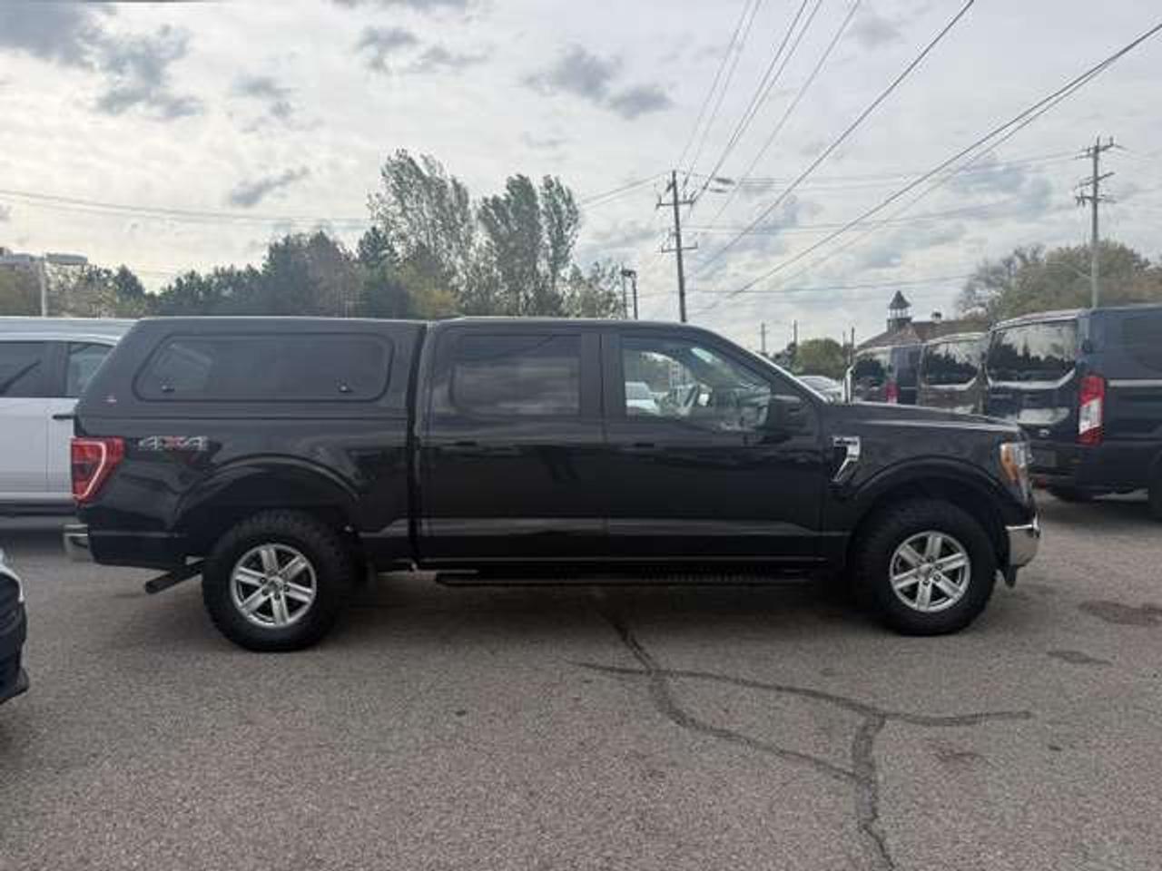 2022 Ford F-150 XLT Photo2