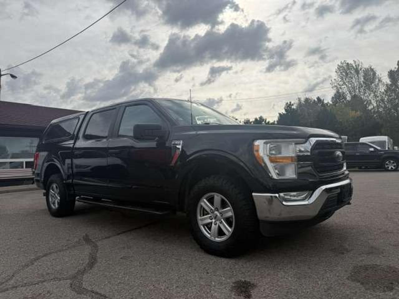 2022 Ford F-150 XLT Photo1