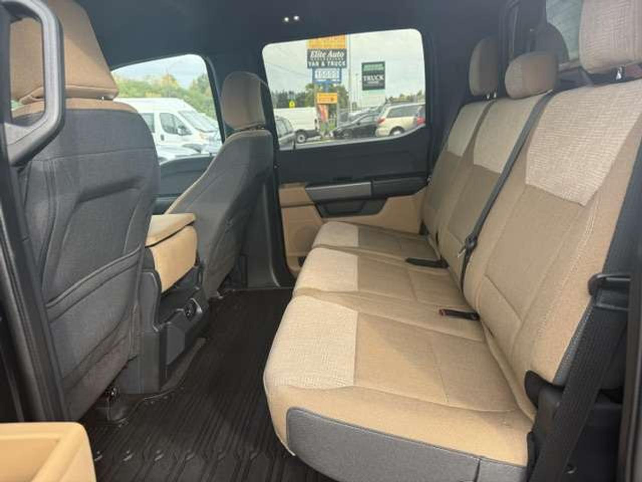 2022 Ford F-150 XLT Photo