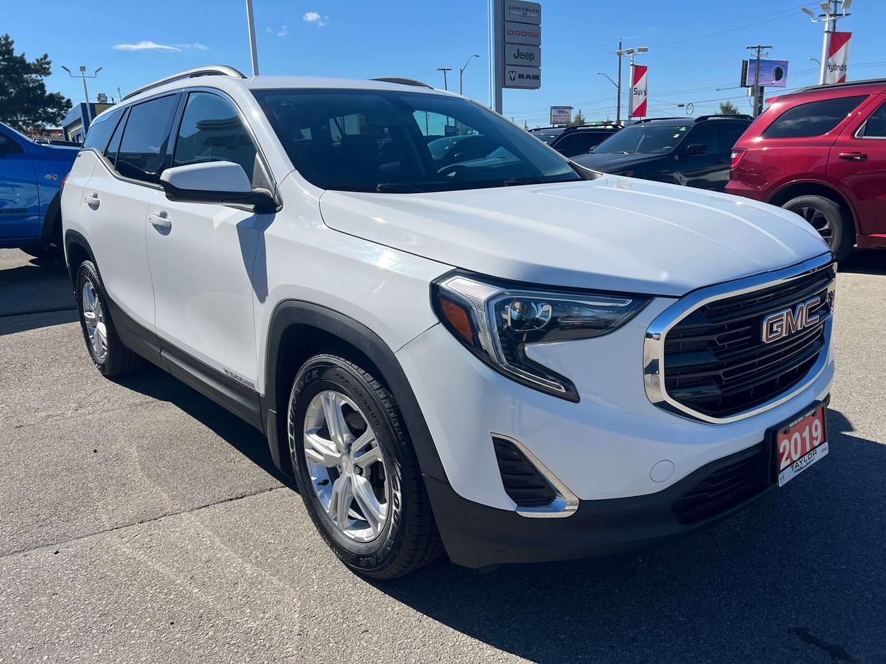 2019 GMC Terrain SLE Photo2