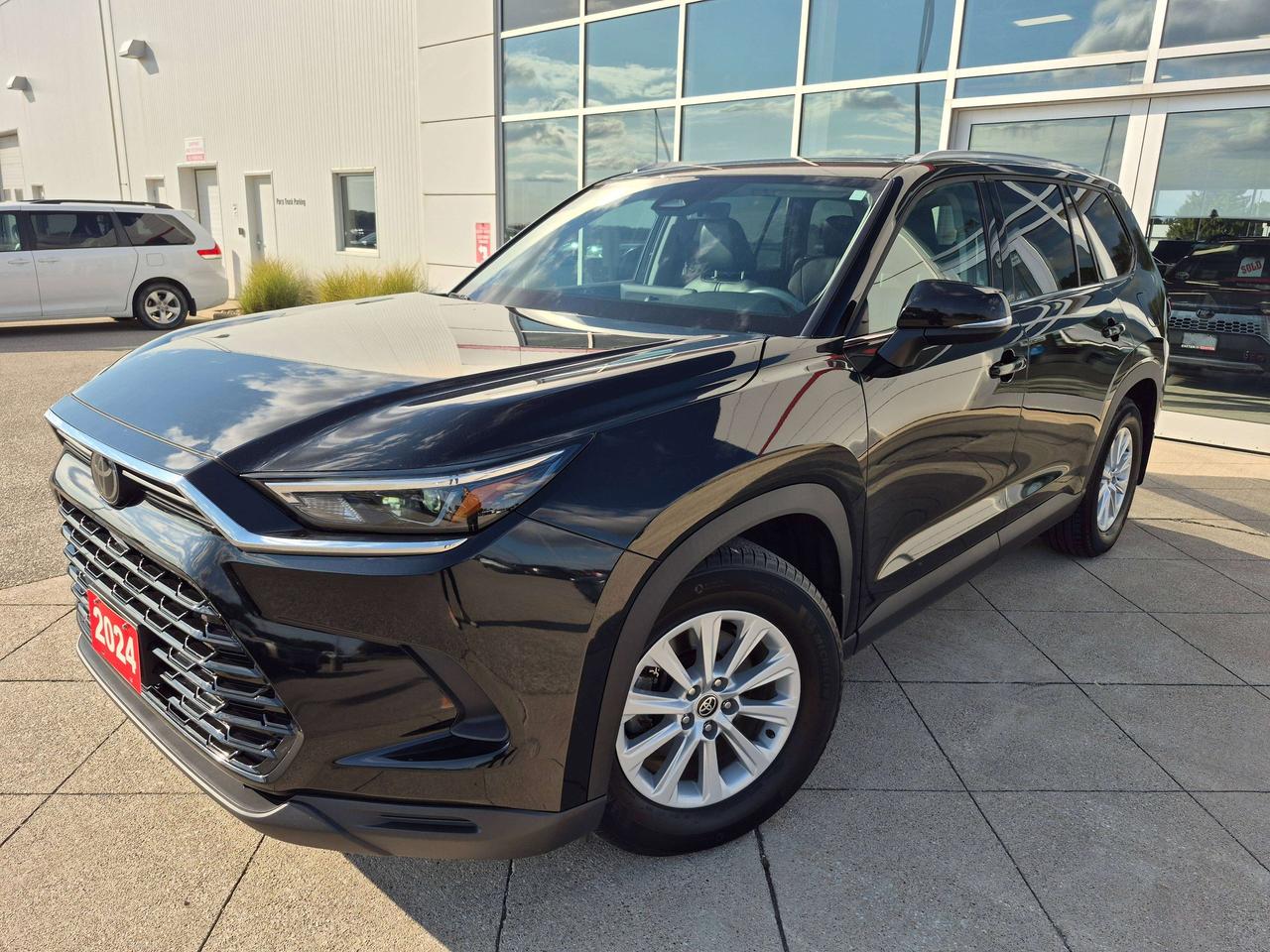 2024 Toyota Grand Highlander XLE Photo
