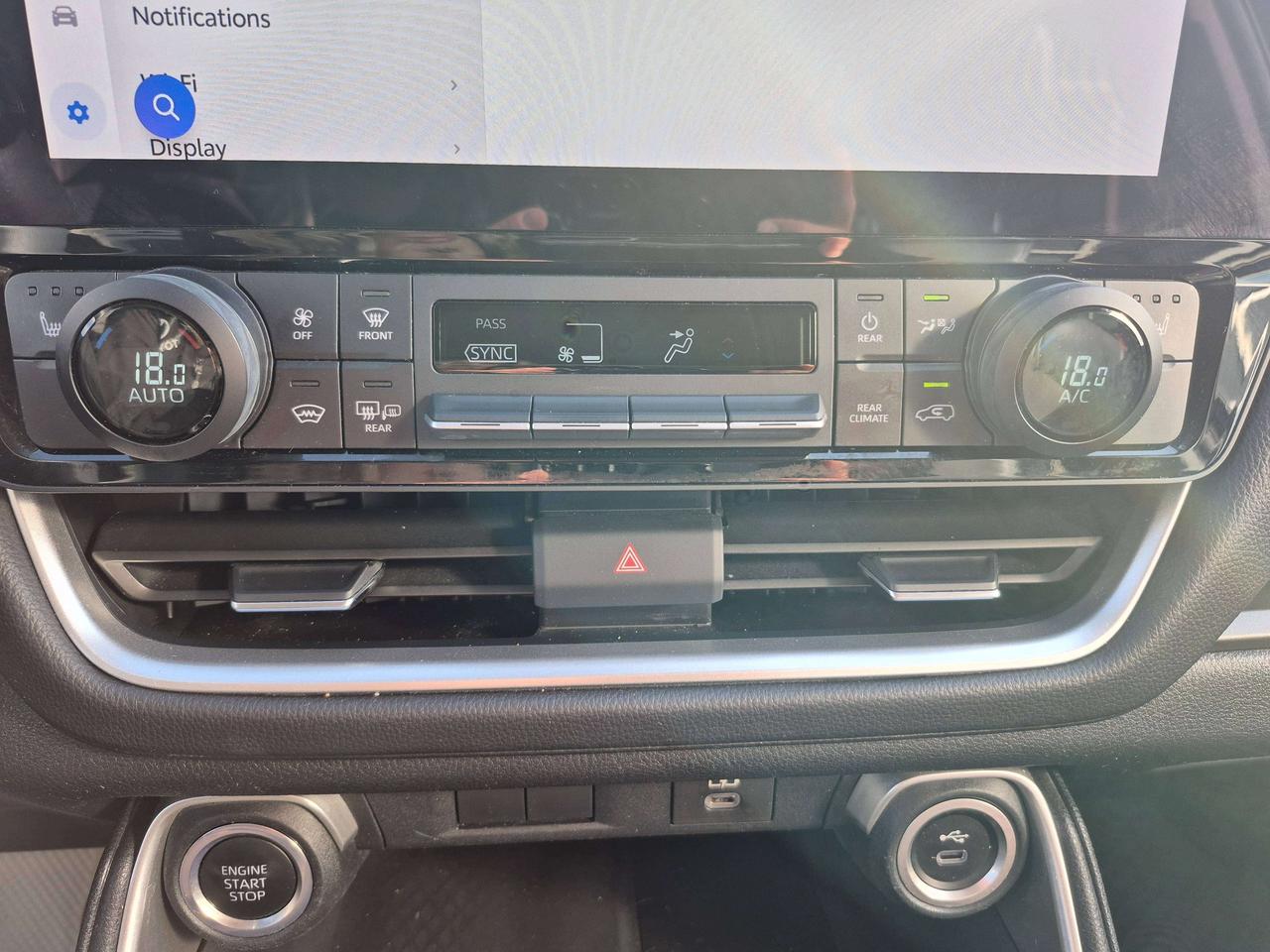 2024 Toyota Grand Highlander XLE Photo