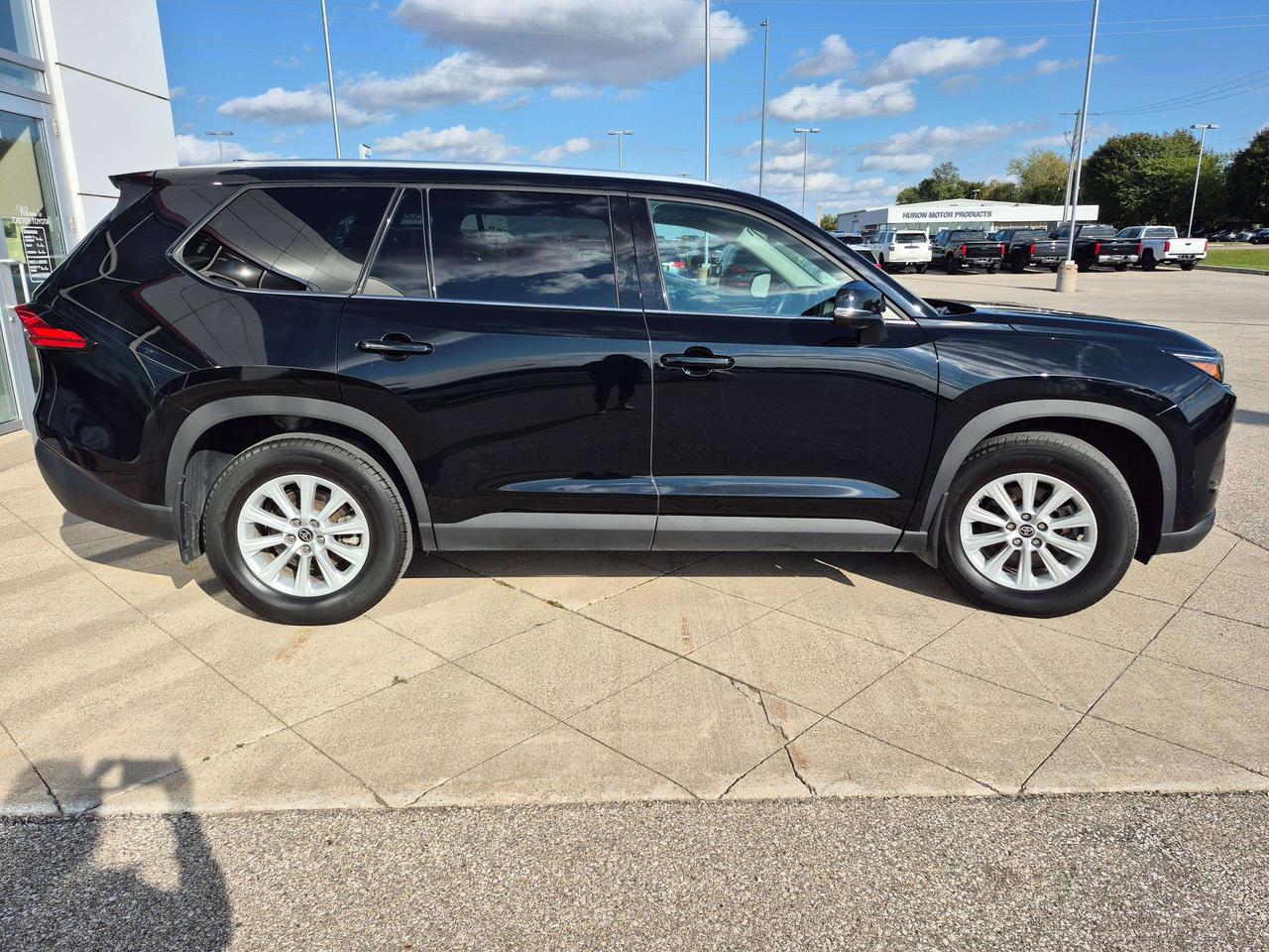 2024 Toyota Grand Highlander XLE Photo