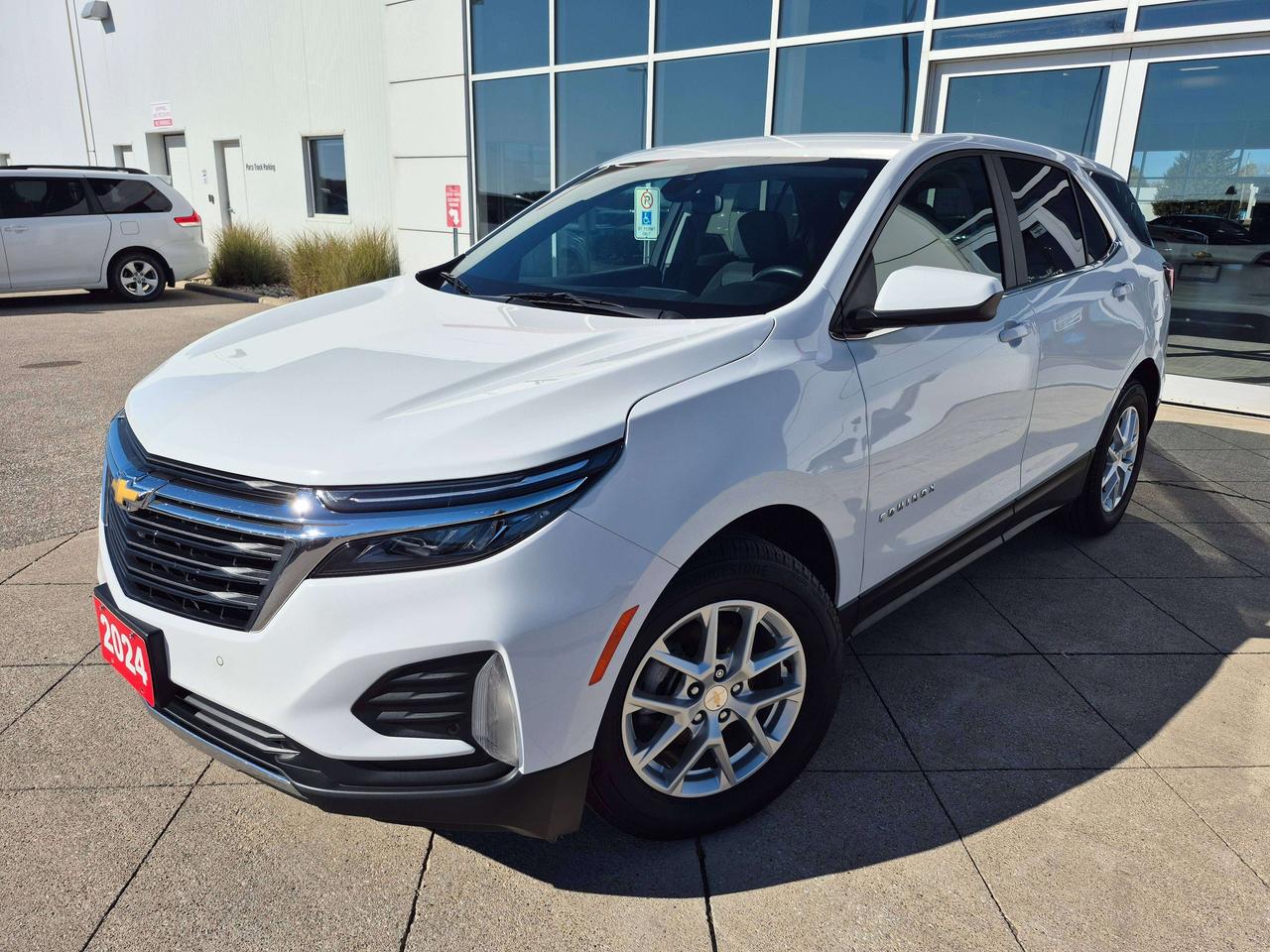 2024 Chevrolet Equinox LT Photo