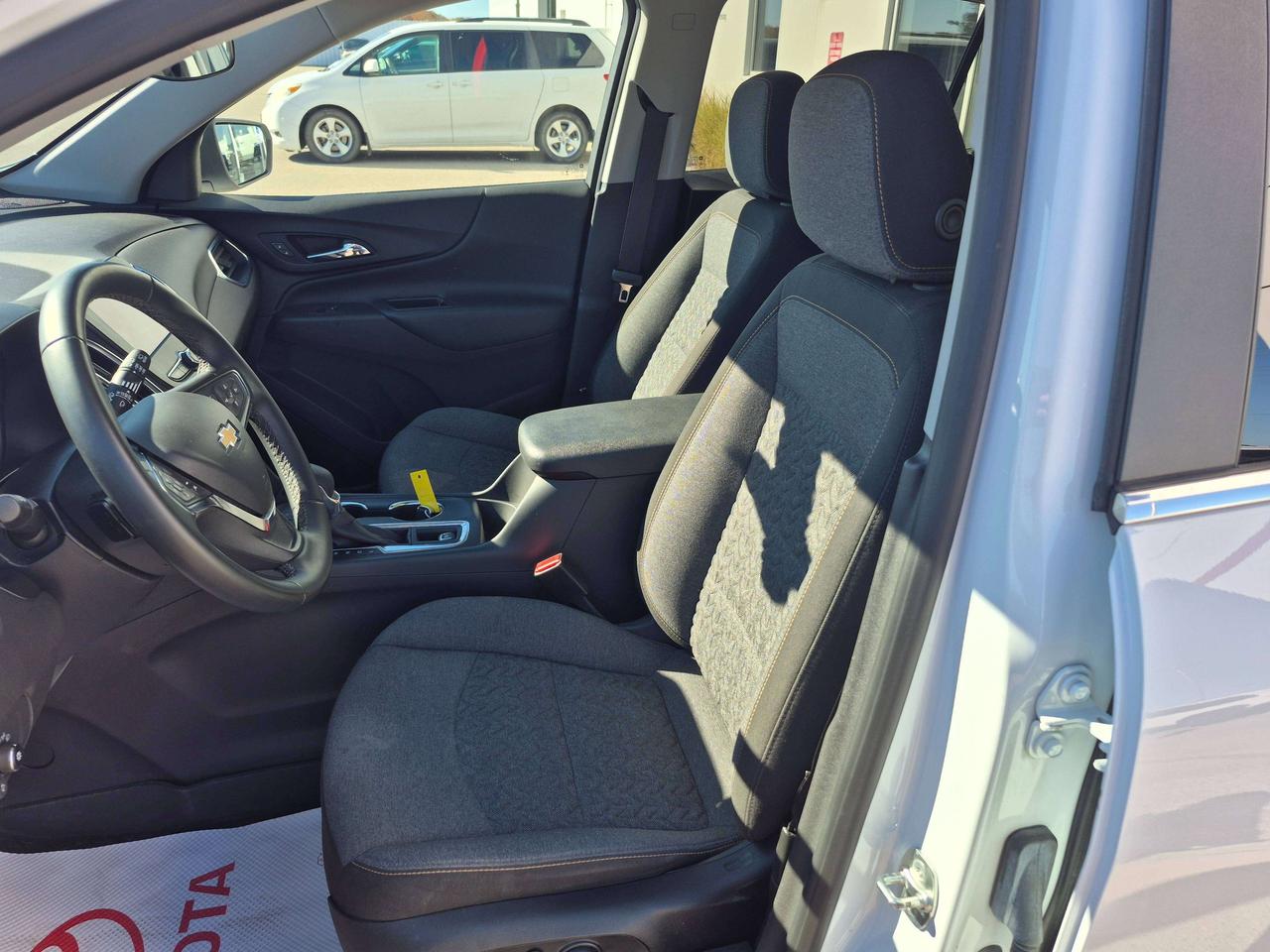 2024 Chevrolet Equinox LT Photo5
