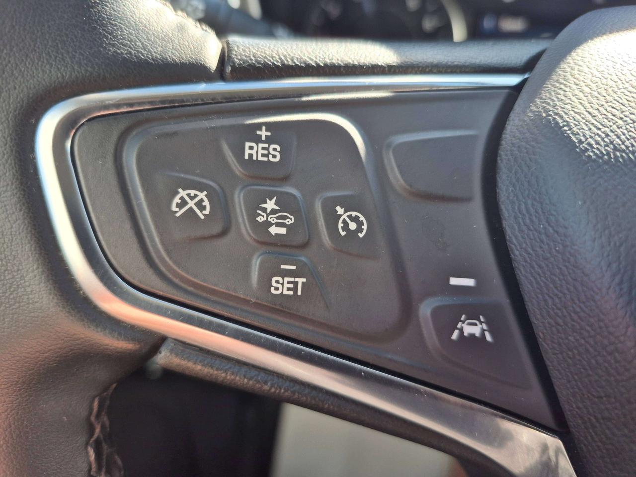 2024 Chevrolet Equinox LT Photo