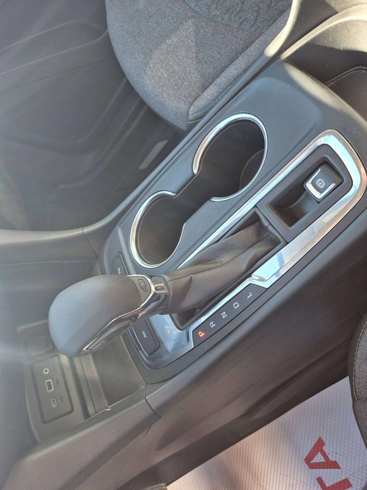 2024 Chevrolet Equinox LT Photo