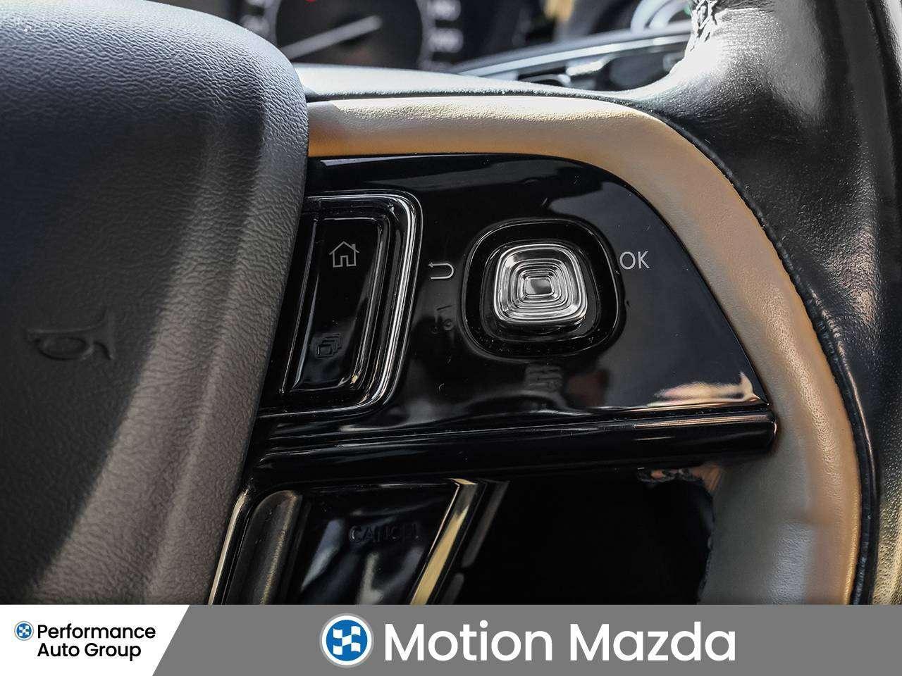 2020 Lincoln Corsair RESERVE   WELL EQUIPPED   AWD  FRESH TRADE Photo