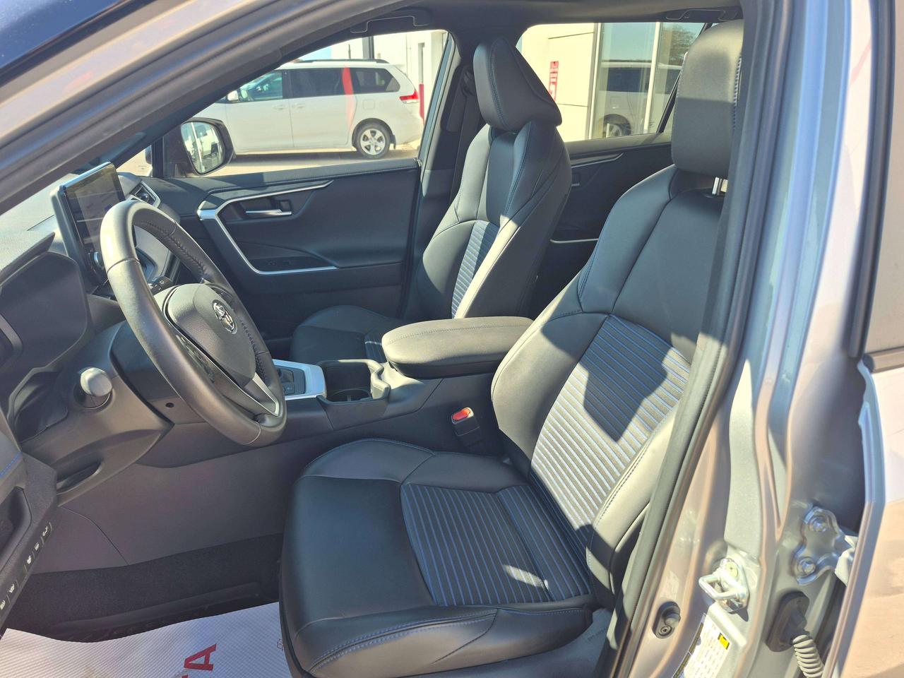 2024 Toyota RAV4 Hybrid XSE Photo