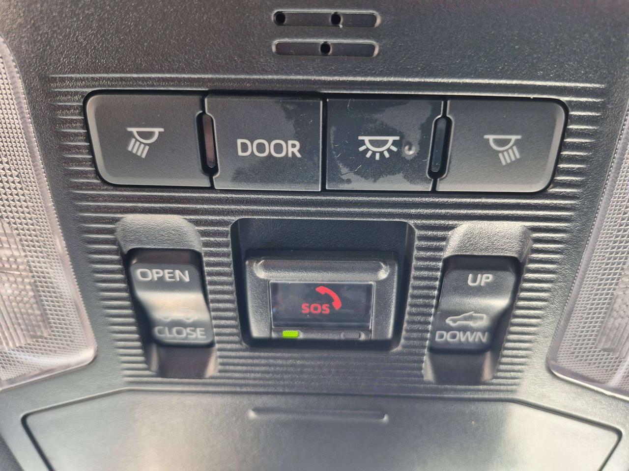 2024 Toyota RAV4 Hybrid XSE Photo
