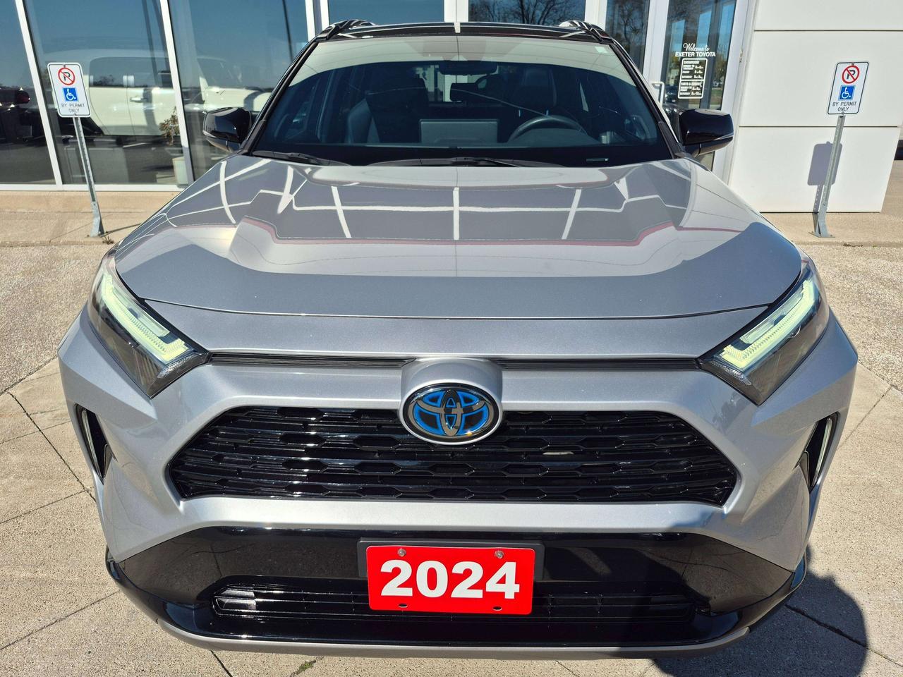 2024 Toyota RAV4 Hybrid XSE Photo