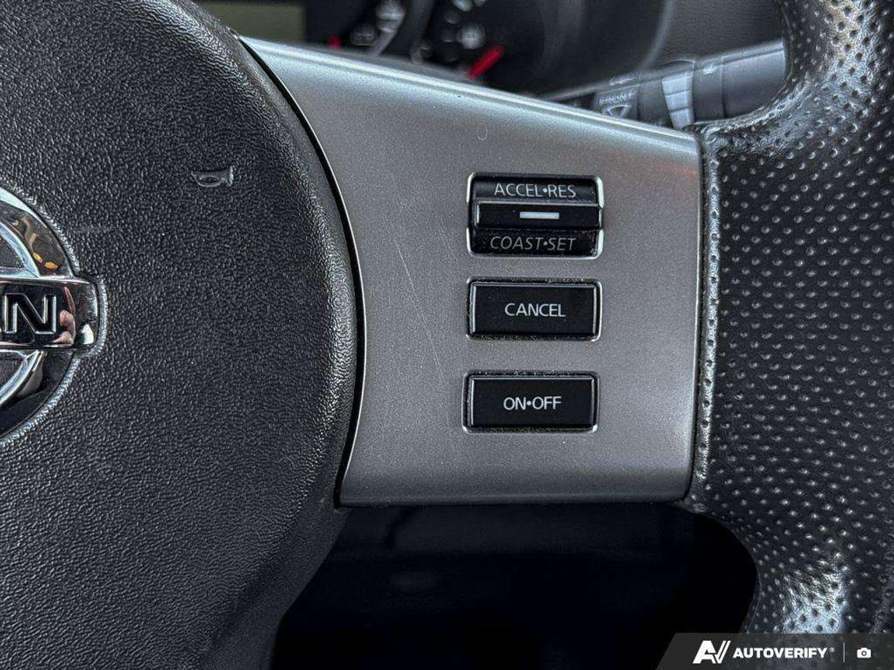 2015 Nissan Frontier SV   4X4   HTD STS   BACKUP CAMERA Photo