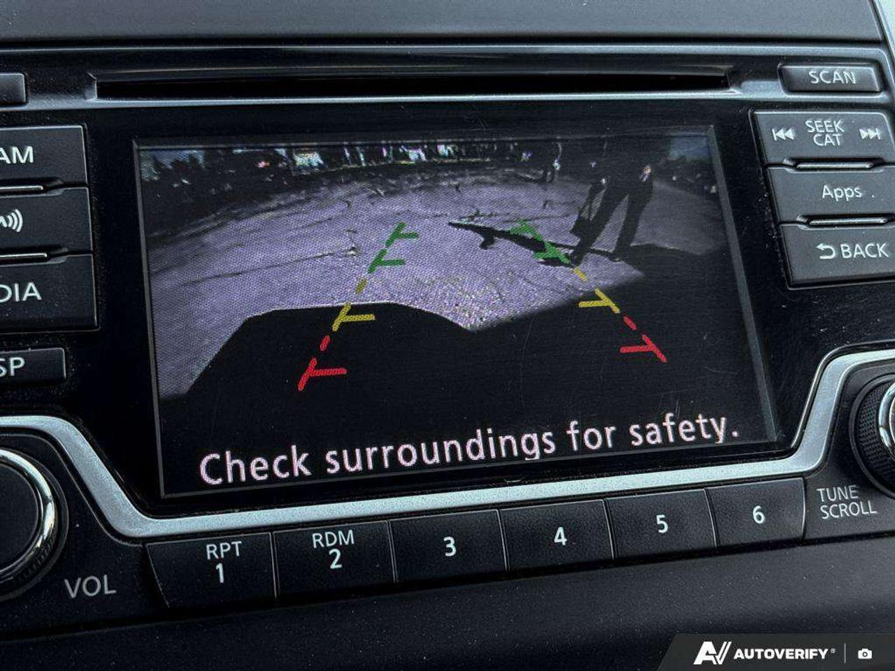 2015 Nissan Frontier SV   4X4   HTD STS   BACKUP CAMERA Photo