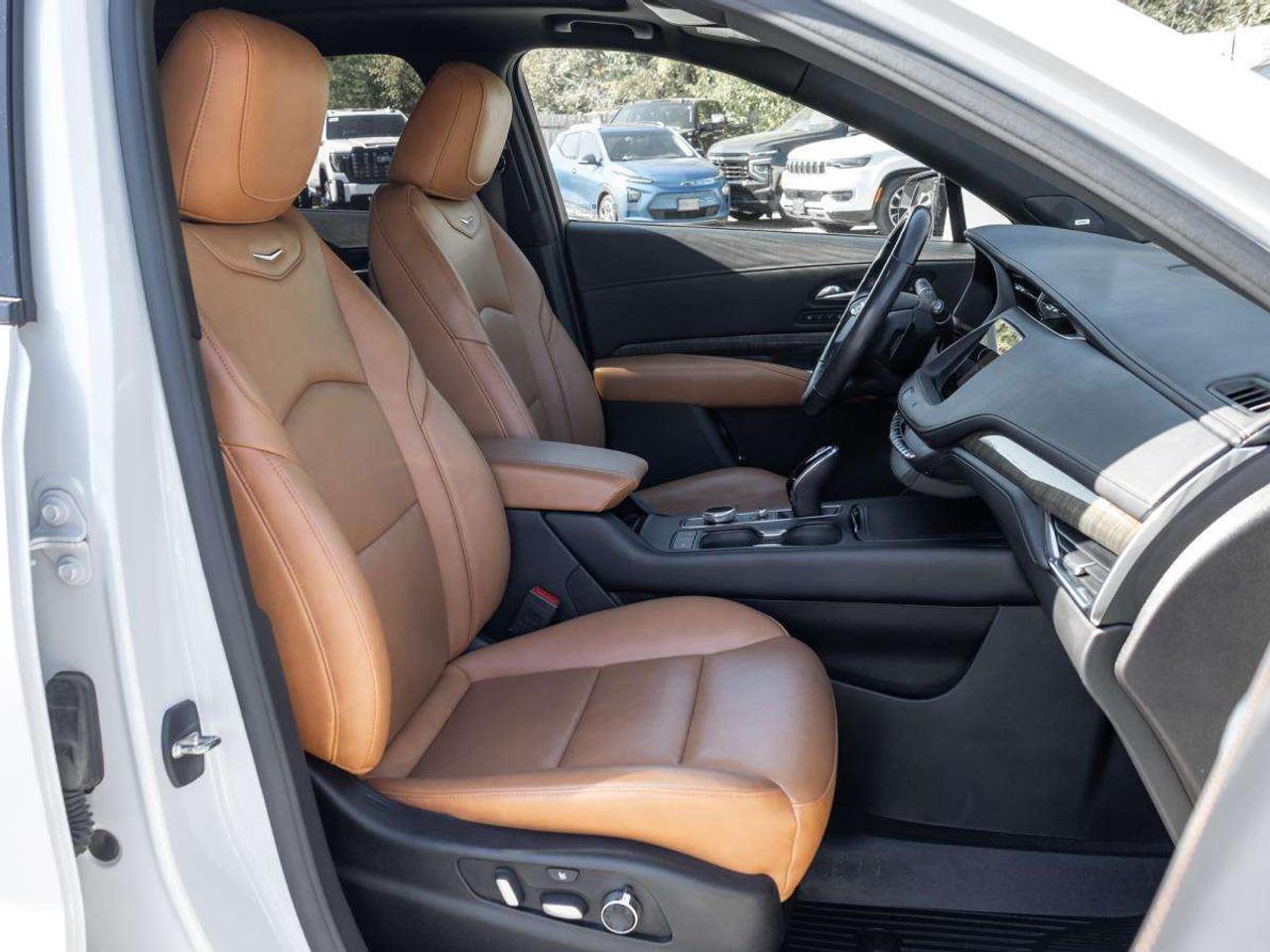 2021 Cadillac XT4 AWD 4dr Sport Photo