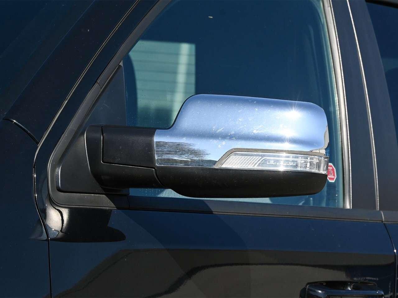 2022 RAM 1500 Big Horn 4x4 Quad Cab 6'4 Box Photo