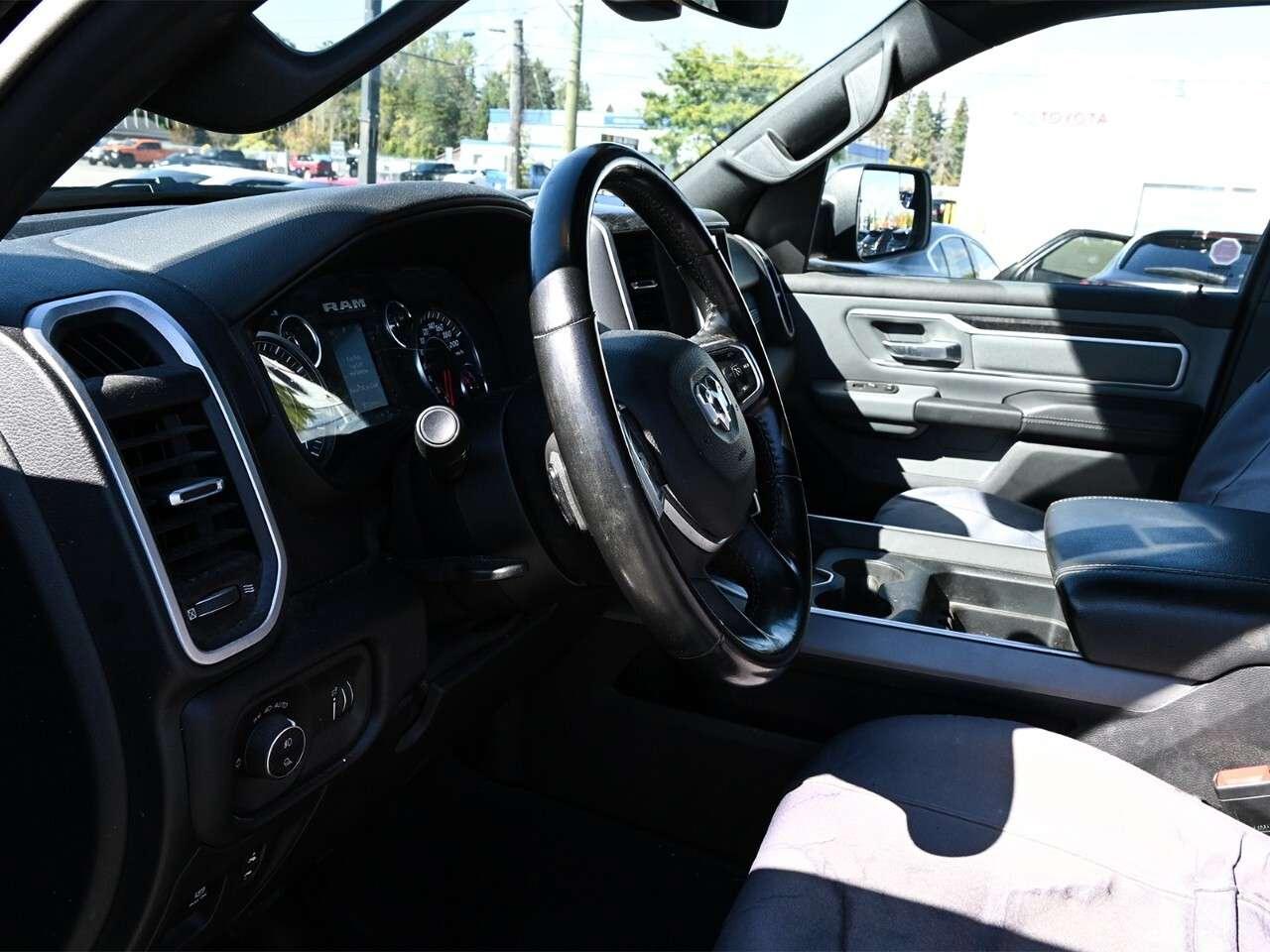 2022 RAM 1500 Big Horn 4x4 Quad Cab 6'4 Box Photo