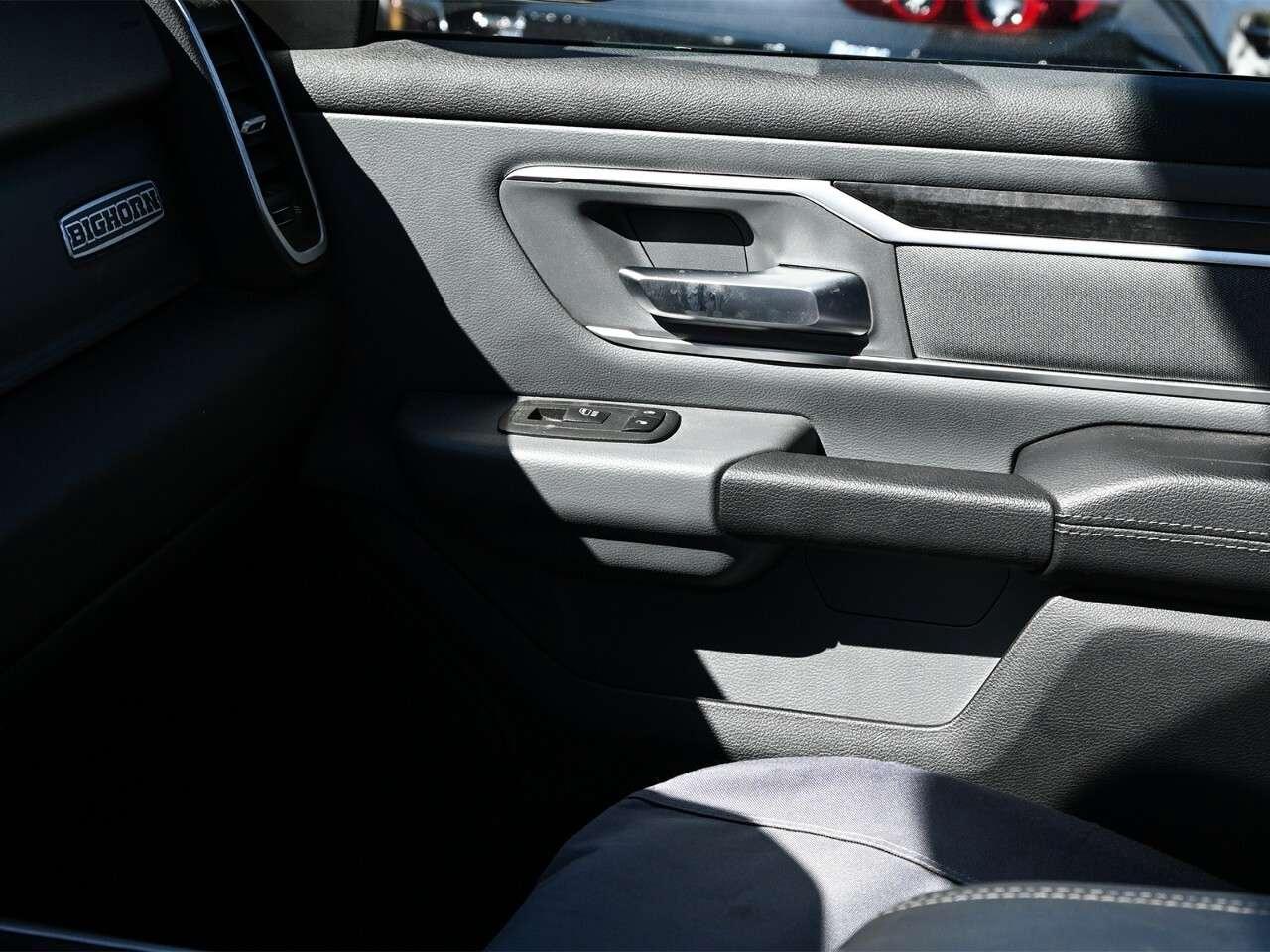 2022 RAM 1500 Big Horn 4x4 Quad Cab 6'4 Box Photo