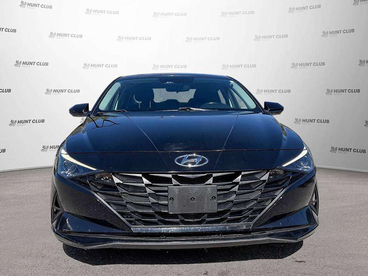 2022 Hyundai Elantra Preferred Photo