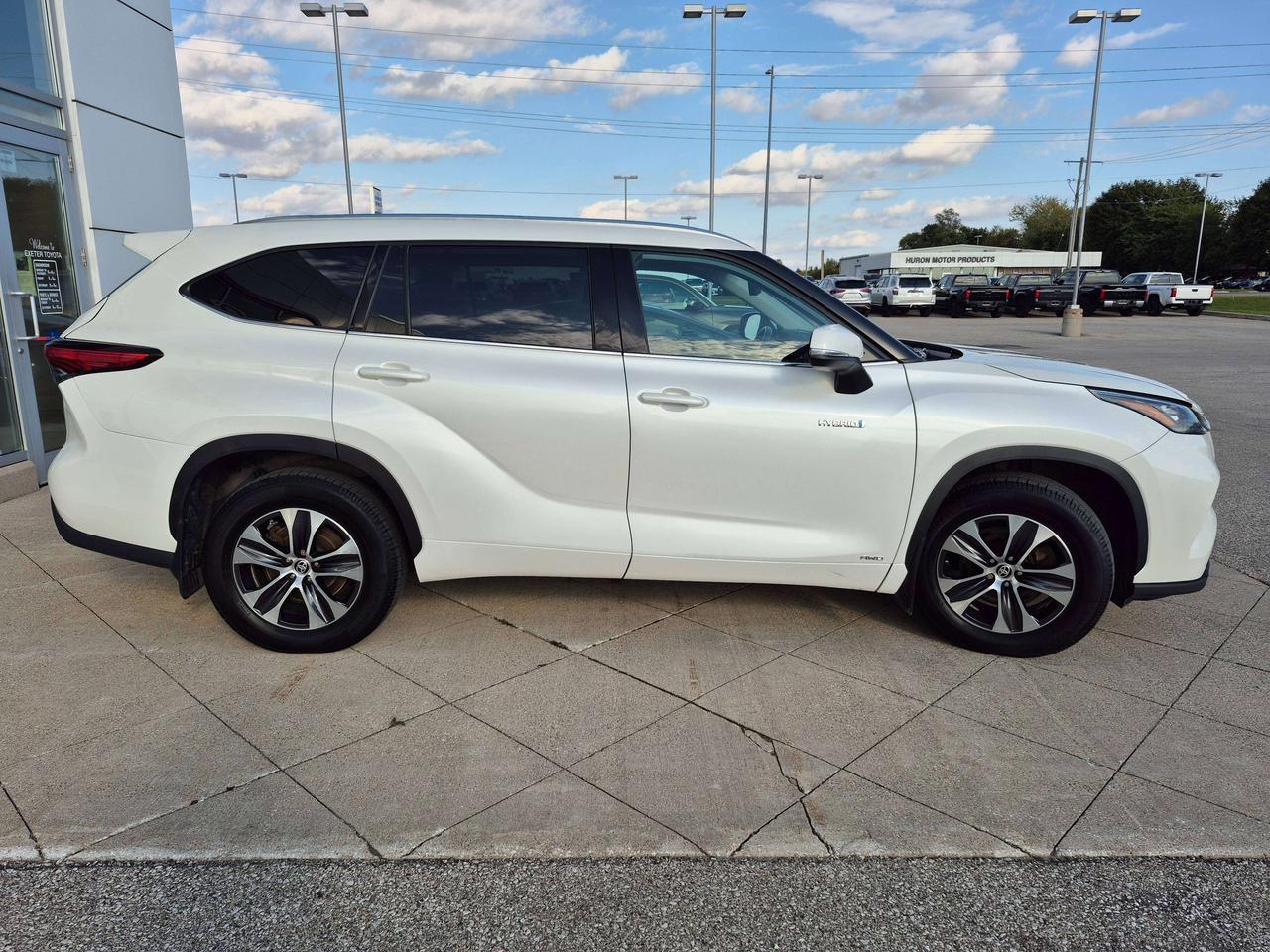 2021 Toyota Highlander XLE Photo