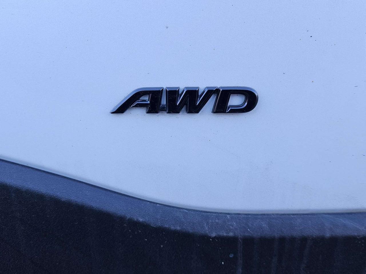 2023 Toyota Corolla Cross Hybrid XSE AWD, Camera, Sunroof Photo