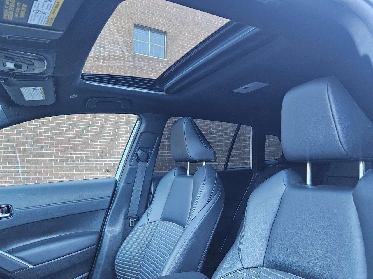 2023 Toyota Corolla Cross Hybrid XSE AWD, Camera, Sunroof Photo