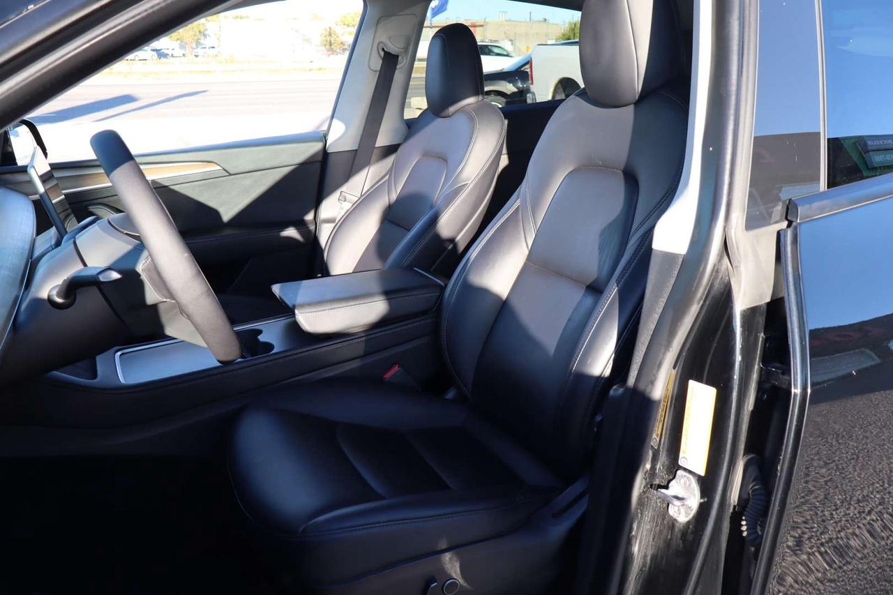 2022 Tesla Model Y Long Range   Dual Motor Photo