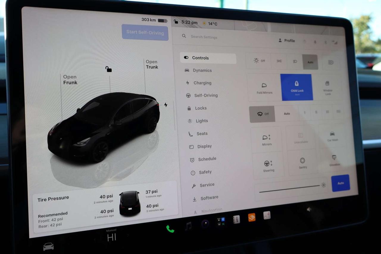 2022 Tesla Model Y Long Range   Dual Motor Photo