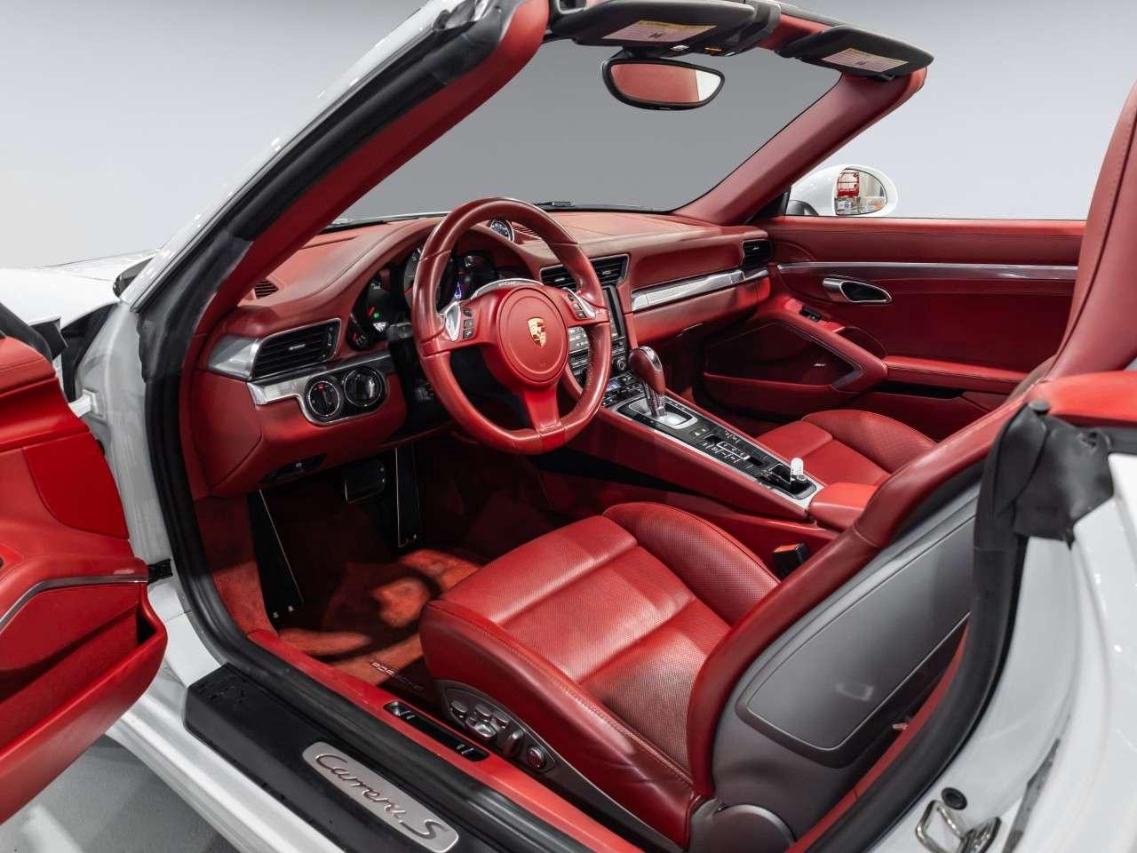 2014 Porsche 911 Carrera S Cabriolet Photo