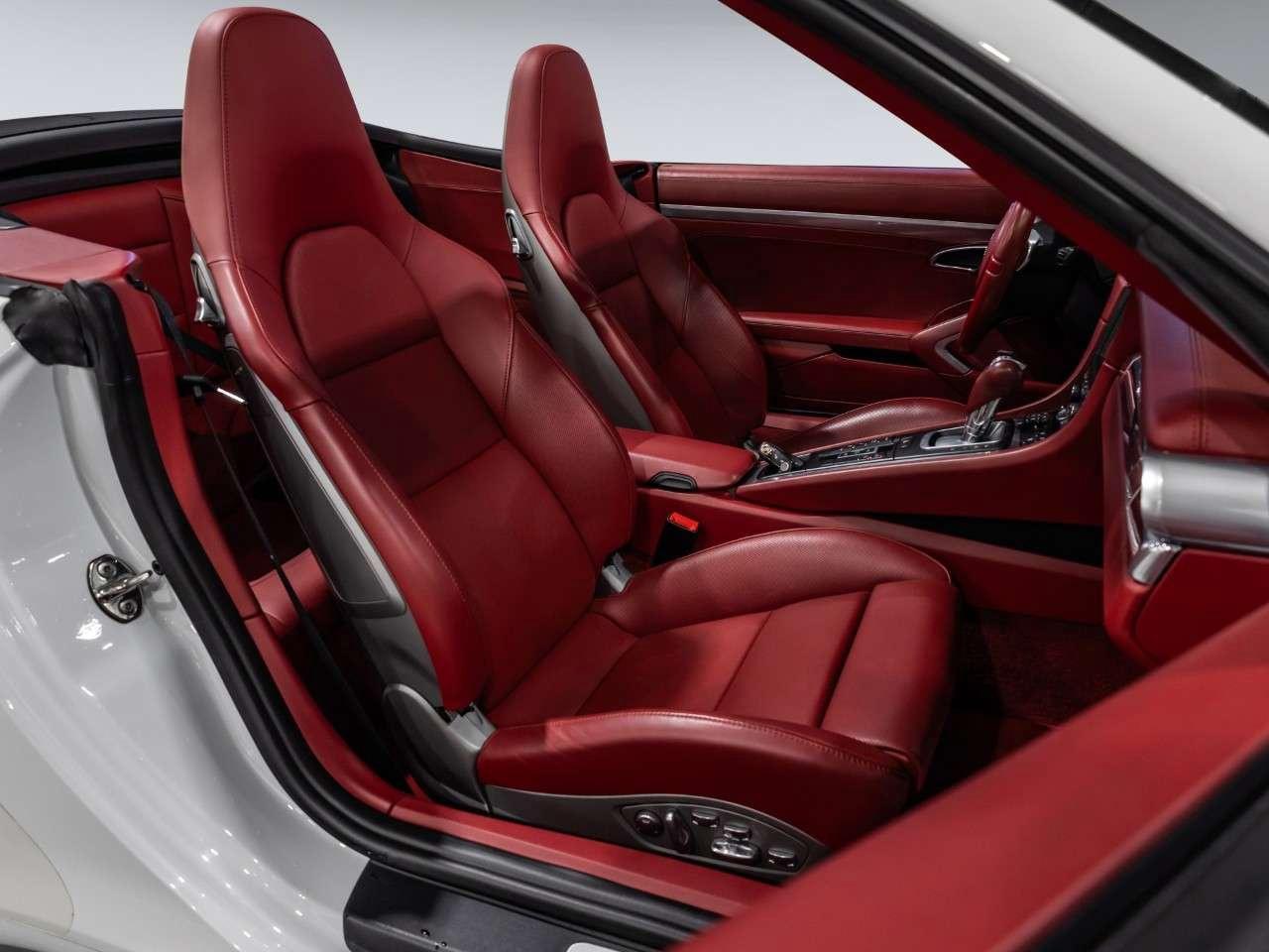 2014 Porsche 911 Carrera S Cabriolet Photo