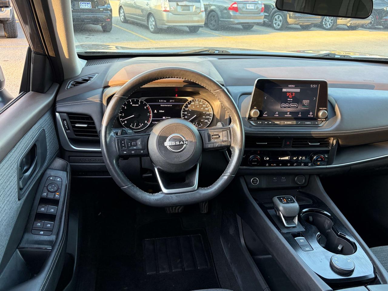 2022 Nissan Rogue S Photo