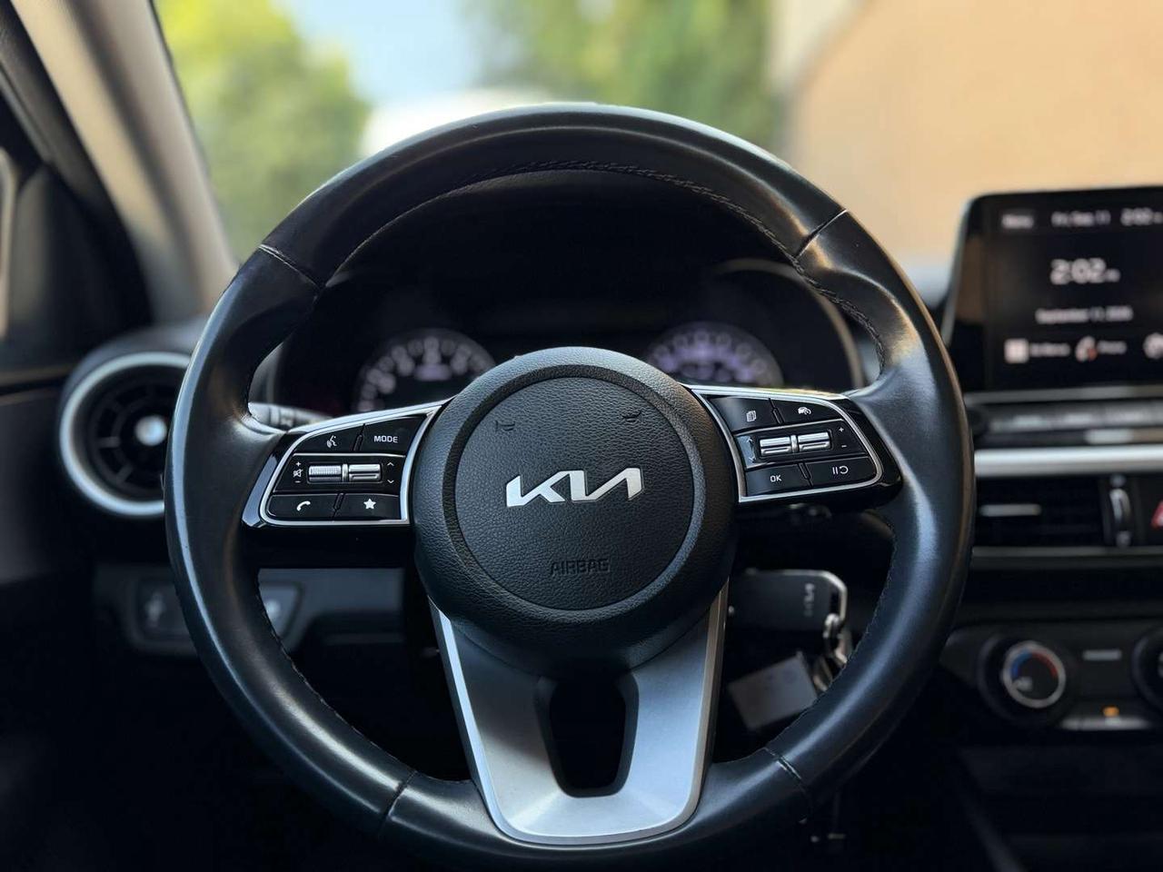 2024 Kia Forte LX Pearl White Heated Seats   Carplay + Android Photo