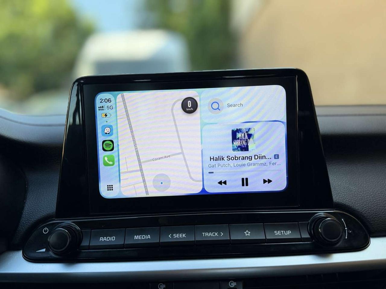 2024 Kia Forte LX Pearl White Heated Seats   Carplay + Android Photo