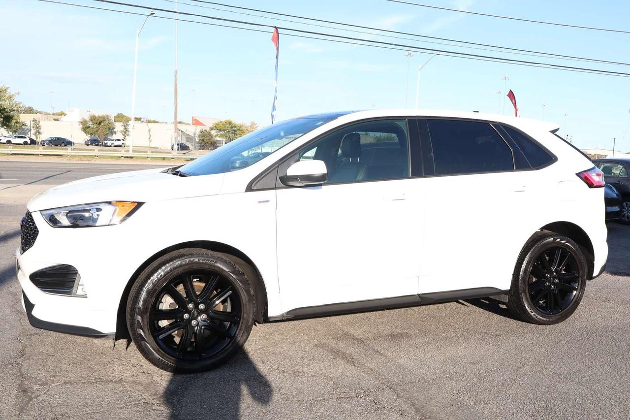 2024 Ford Edge ST-LINE AWD   No Accident   Clean Carfax Photo2