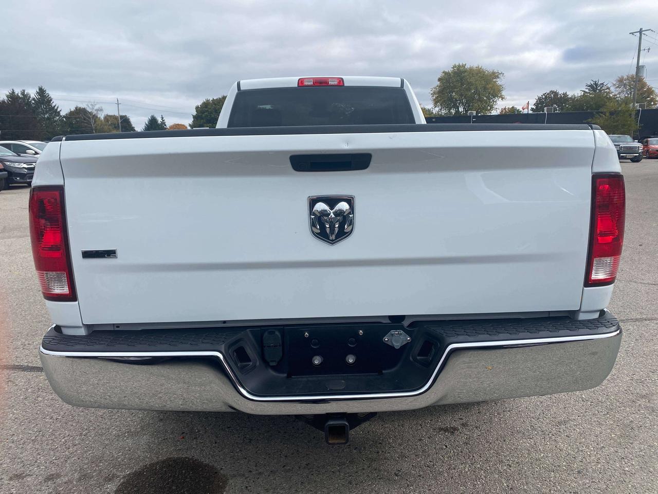 2022 RAM 1500 SLT, CLEAN CARFAX, BACK UP CAMERA, ONE OWNER! Photo