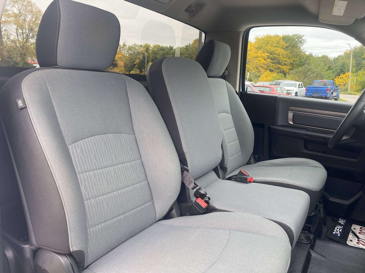 2022 RAM 1500 SLT, CLEAN CARFAX, BACK UP CAMERA, ONE OWNER! Photo
