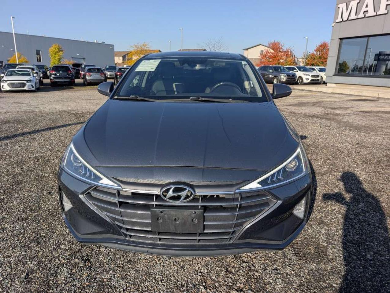 2020 Hyundai Elantra Luxury   LEATHER   SUNROOF   CAMERA   HTD SEATS Photo