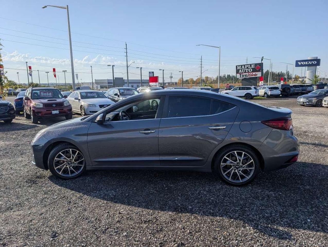 2020 Hyundai Elantra Luxury   LEATHER   SUNROOF   CAMERA   HTD SEATS Photo