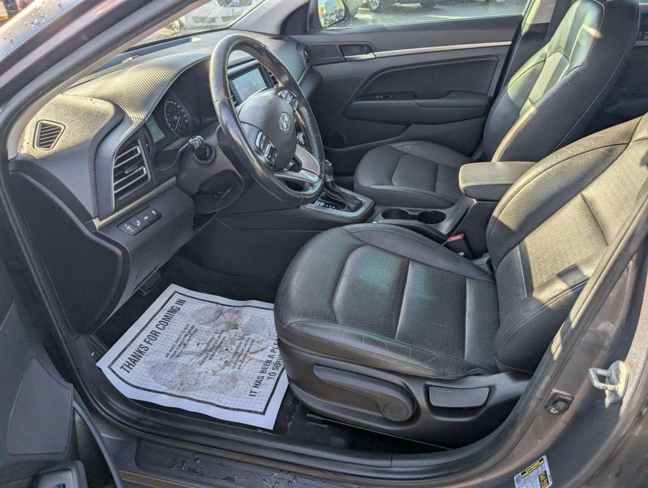 2020 Hyundai Elantra Luxury   LEATHER   SUNROOF   CAMERA   HTD SEATS Photo
