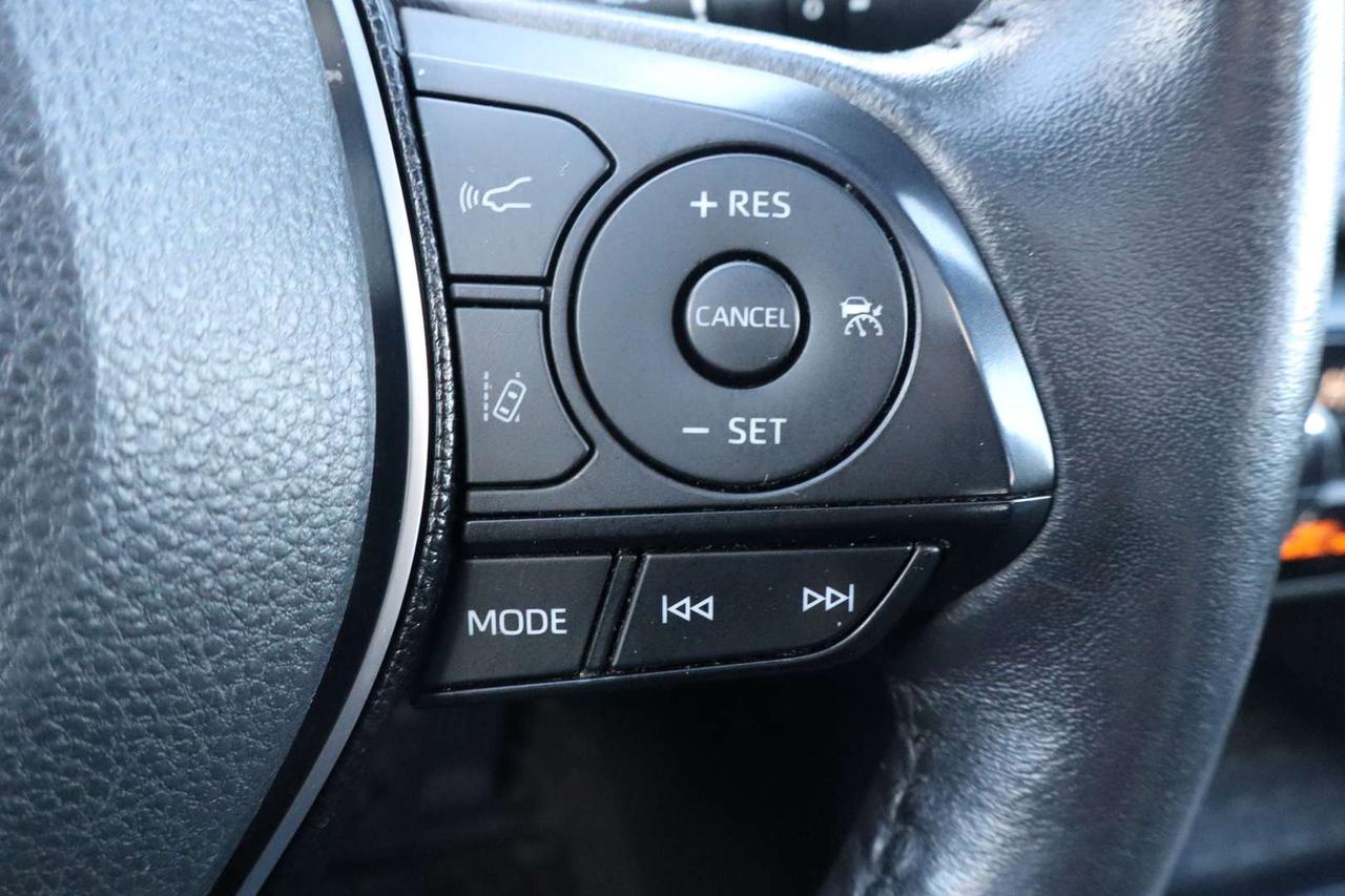 2021 Toyota RAV4 XSE   No Accident   Clean Carfax   One Owner Photo