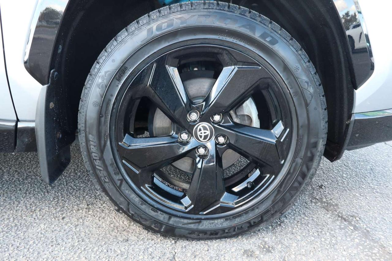2021 Toyota RAV4 XSE   No Accident   Clean Carfax   One Owner Photo