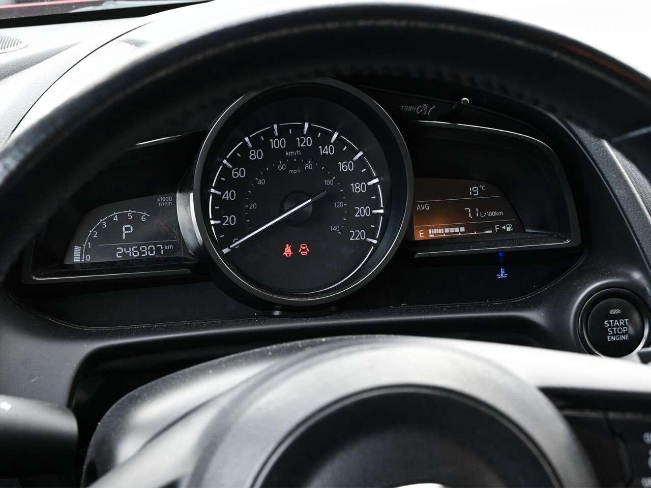2019 Mazda CX-3 GS Auto FWD One Local owner from new, dealer servi Photo