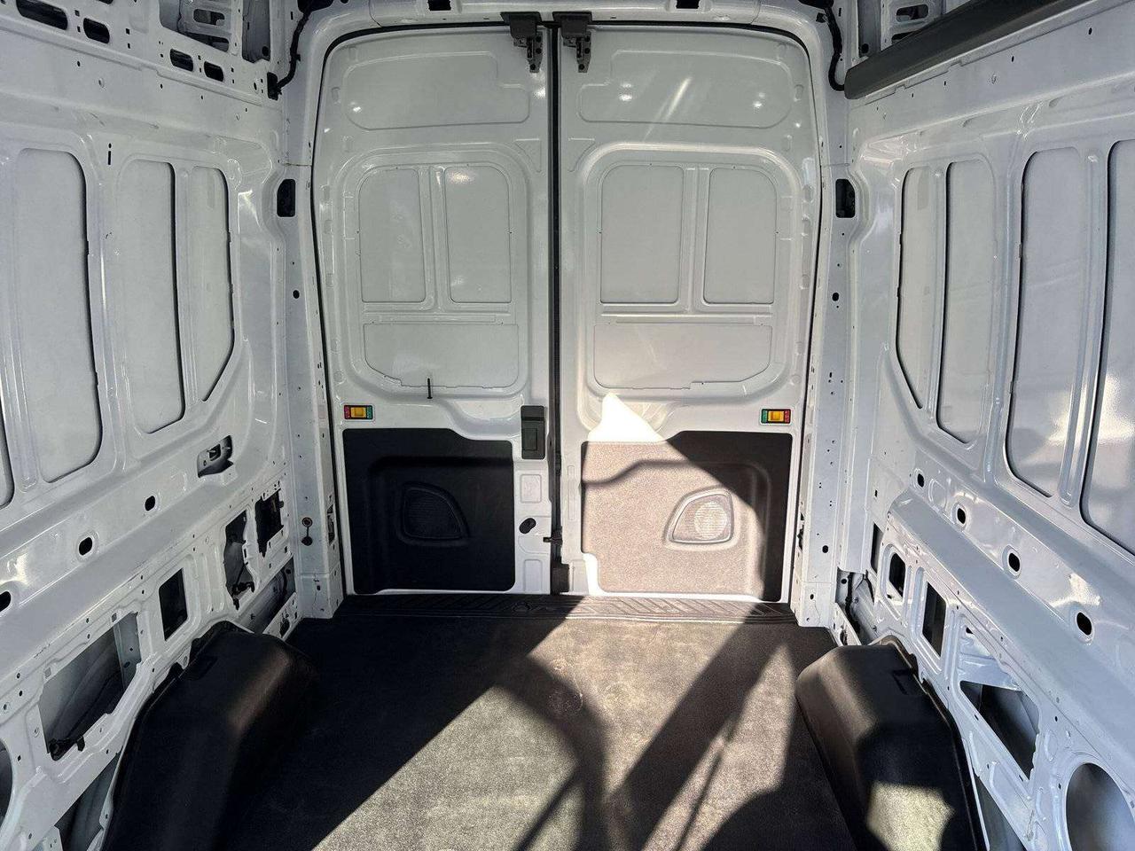 2024 Ford Transit Cargo Van T-250 148' HIGH ROOF RWD Photo