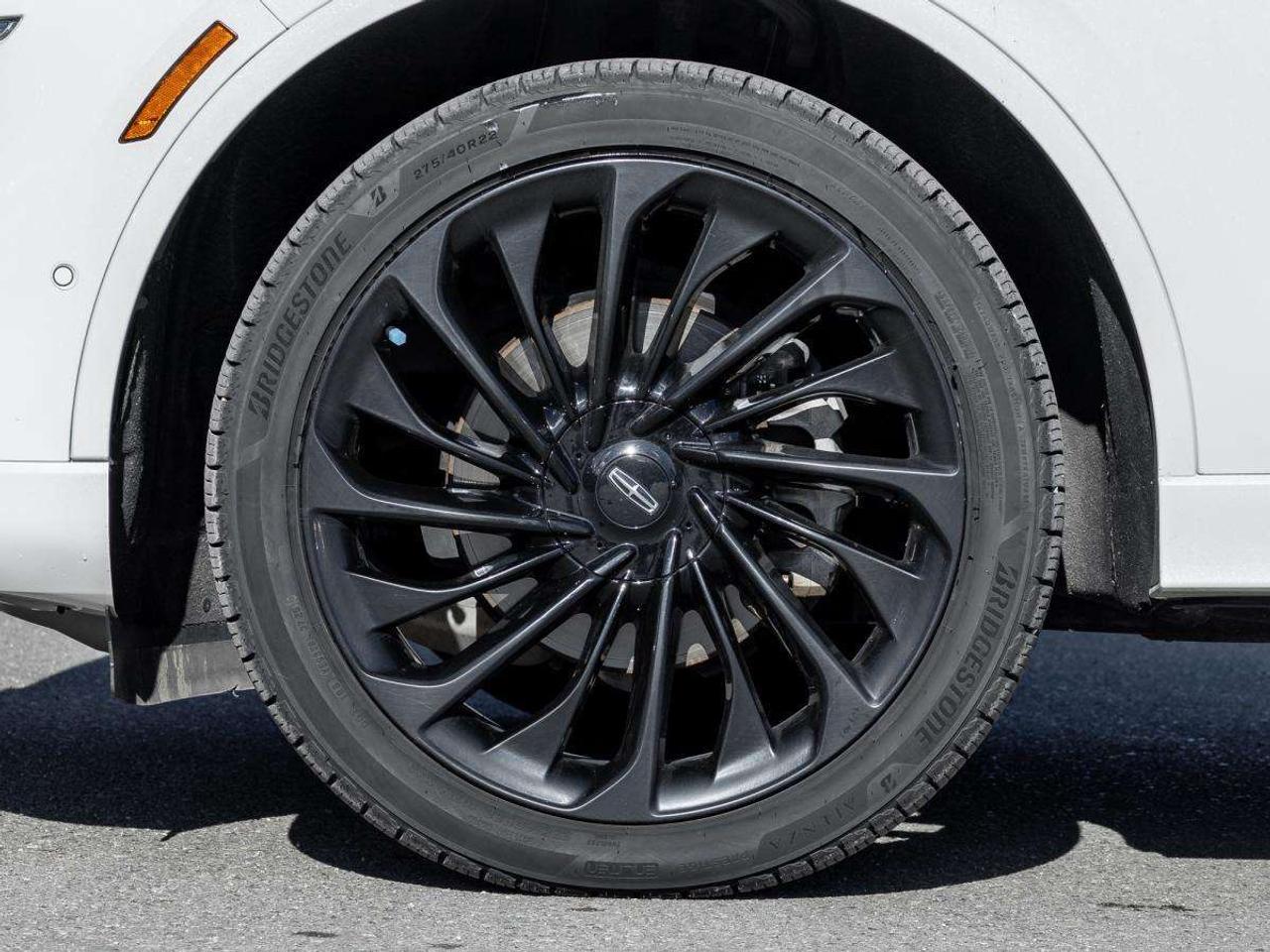 2022 Lincoln Aviator Reserve AWD Photo4