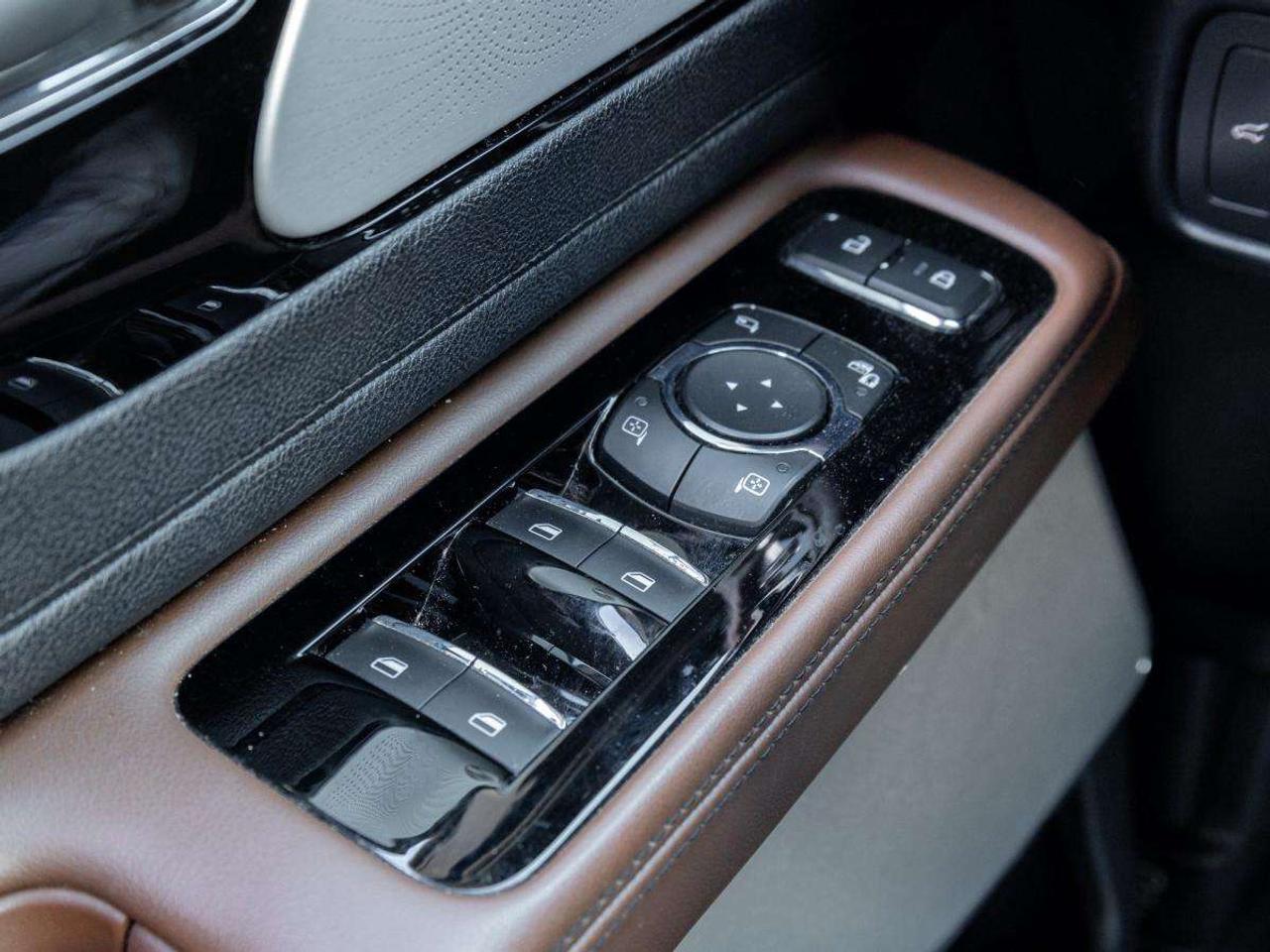 2022 Lincoln Aviator Reserve AWD Photo