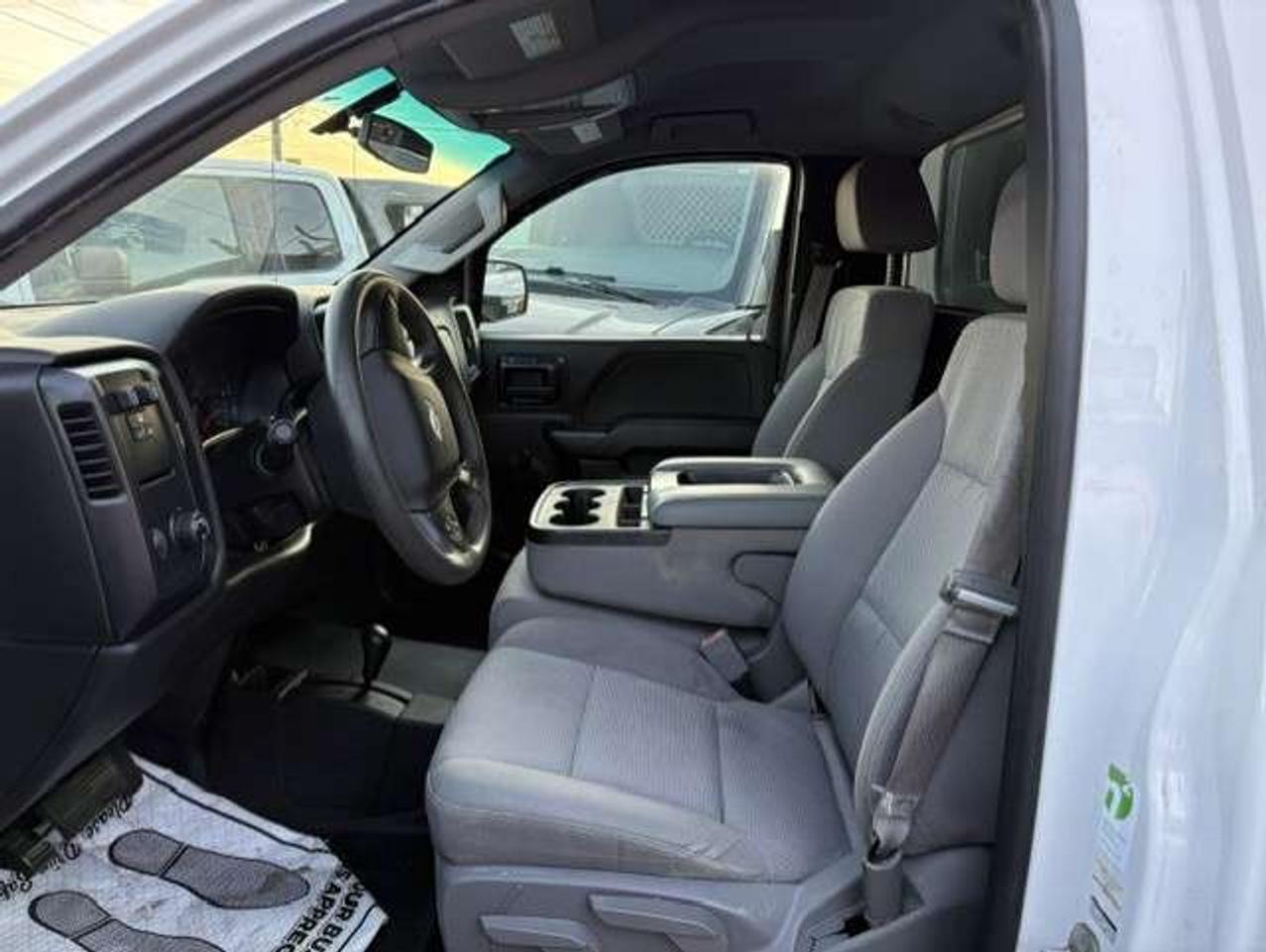 2015 Chevrolet Silverado 1500 4X4 V8 REGULAR CAB LONG BOX-MATCHING CAP-NEW TIRES Photo