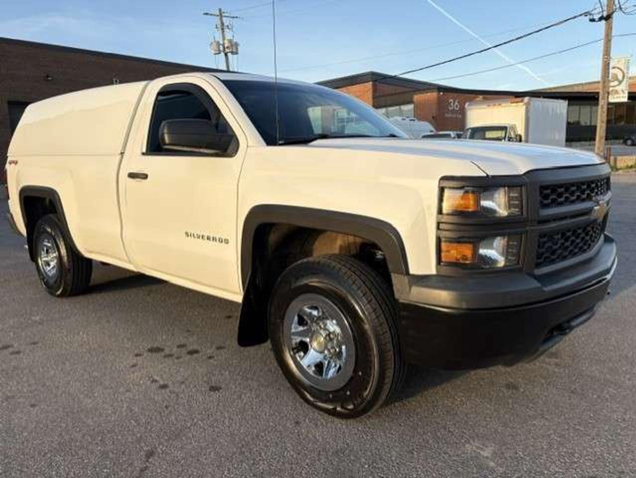 2015 Chevrolet Silverado 1500 4X4 V8 REGULAR CAB LONG BOX-MATCHING CAP-NEW TIRES Photo