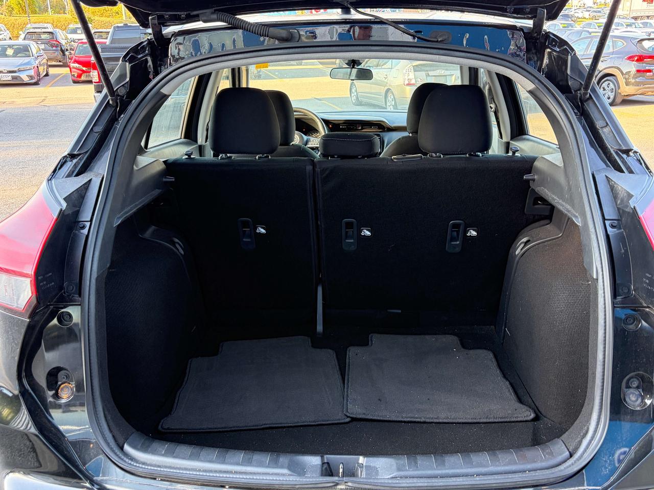 2024 Nissan Kicks SV FWD   One Owner   Clean Carfax Photo